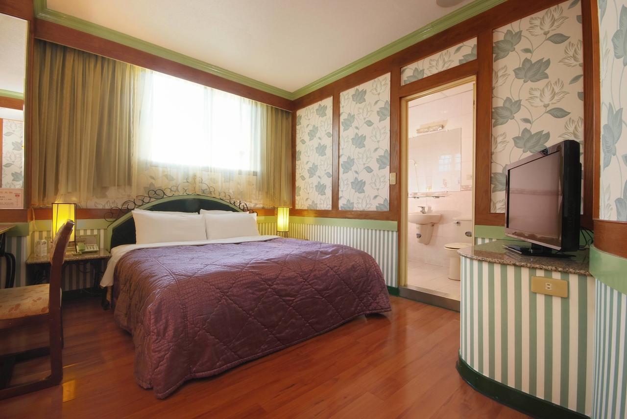 Chiao Yuan Hotel Фенюань Екстер'єр фото